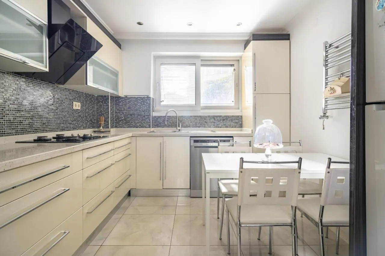 Stunning Flat With Terrace In Caddebostan Lägenhet Istanbul